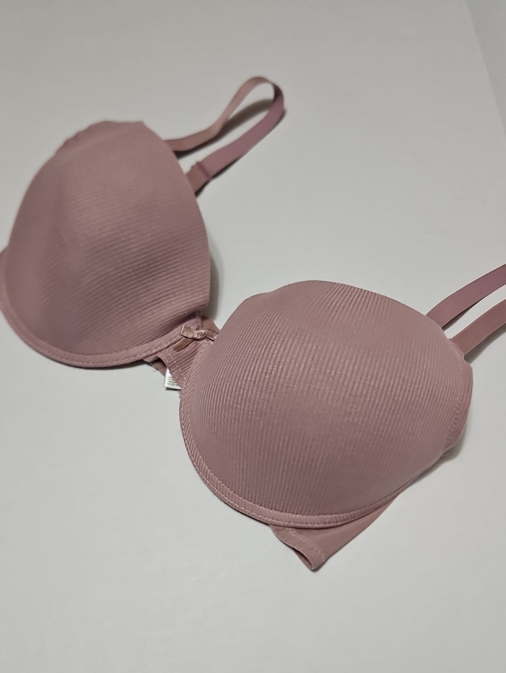 Adrienne Vittadini Women's Ribbed Underwire Light Mauve Bra - Size 38DD